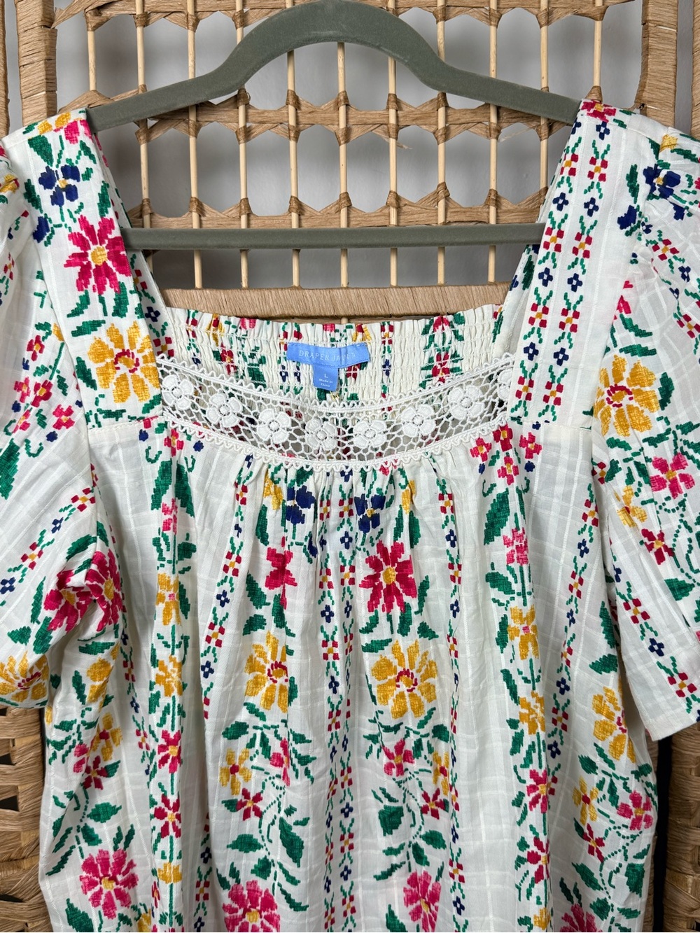 NWT Draper James Floral Peasant Top Size Large - Picture 3 of 7